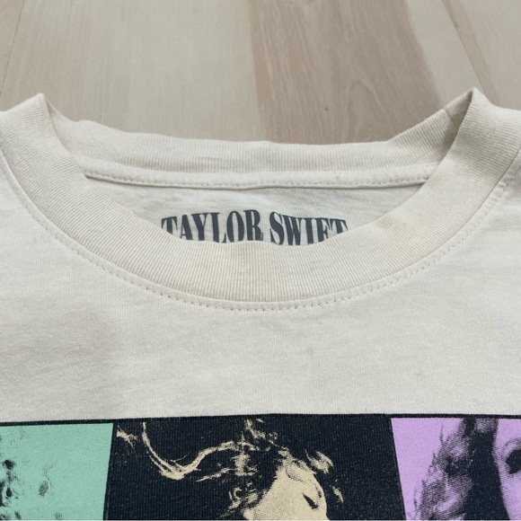 Taylor Swift The Eras Tour Medium T-Shirt Cream Beige Color Merch US 2023 - Picture 7 of 10